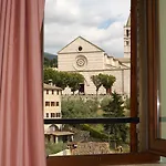 Santa Chiara Asís