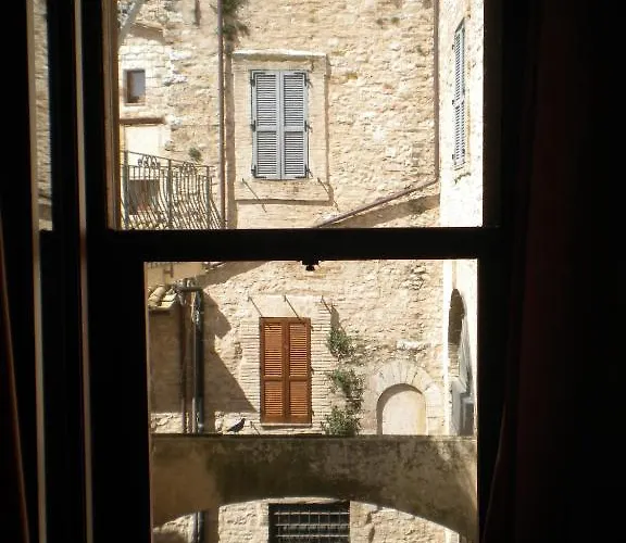 Santa Chiara 3* Assisi